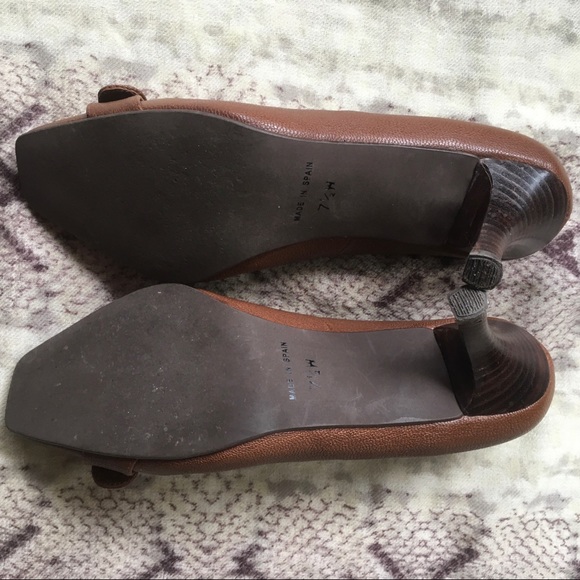 🤎 Talbots Brown Leather Pumps | Gold Buckle | EUC | Classic Heel - Picture 5 of 5